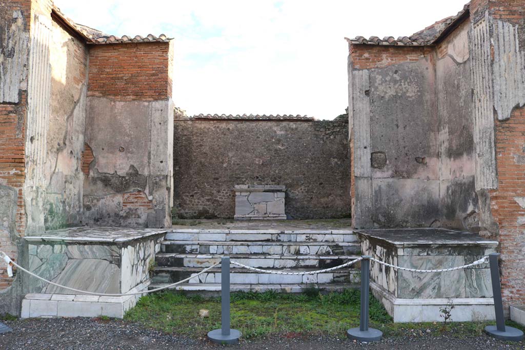 VII.9.7 and VII.9.8 Pompeii. Macellum. December 2018. Looking east to shrine in central room.  Photo courtesy of Aude Durand. 

