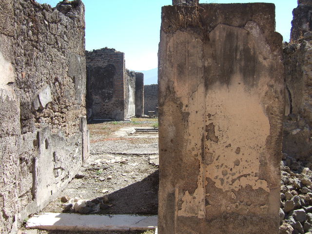 VII.9.47 Pompeii. September 2005. Entrance.
