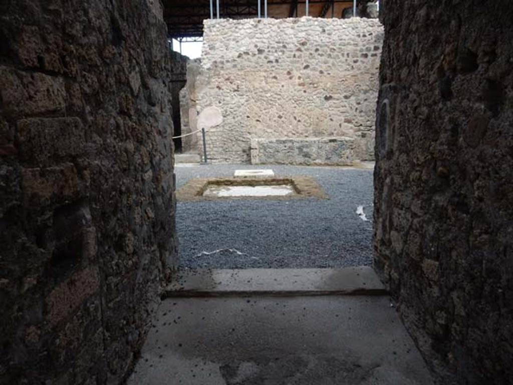 VII.15.1 Pompeii. May 2018. Looking north across atrium from entrance corridor/fauces. Photo courtesy of Buzz Ferebee. 
