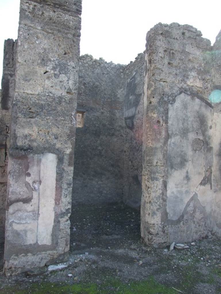 VII.15.2 Pompeii. December 2007. Doorway to cubiculum on west side of entrance.