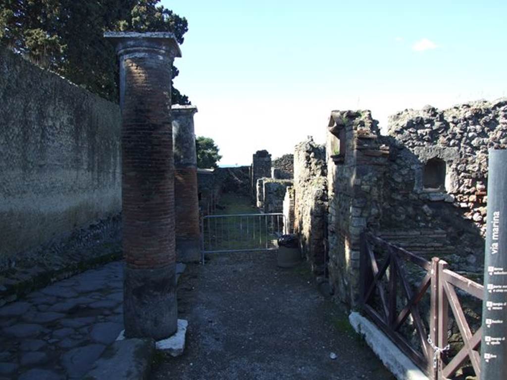 VIII.1 Pompeii, on left. March 2009.Looking west on Via Marina. VII.16.7 on right.