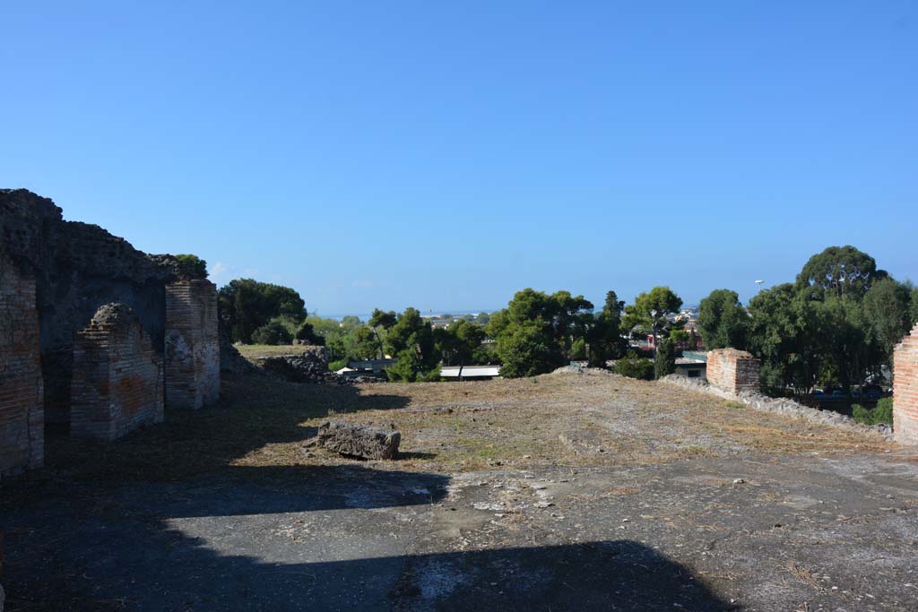 VII.16.15 Pompeii. October 2019. Room 2, looking west across atrium.
Foto Annette Haug, ERC Grant 681269 DÉCOR.
