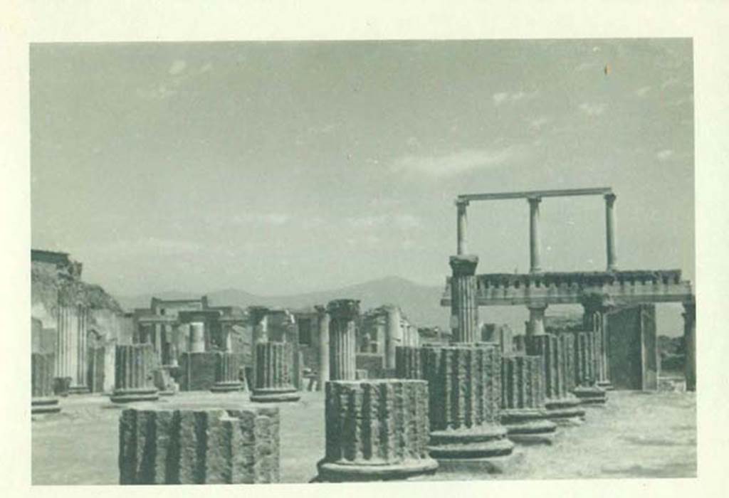 VIII.1.1 Pompeii. 1978. Looking east from south side towards the Forum. Photo courtesy of Roberta Falanelli.