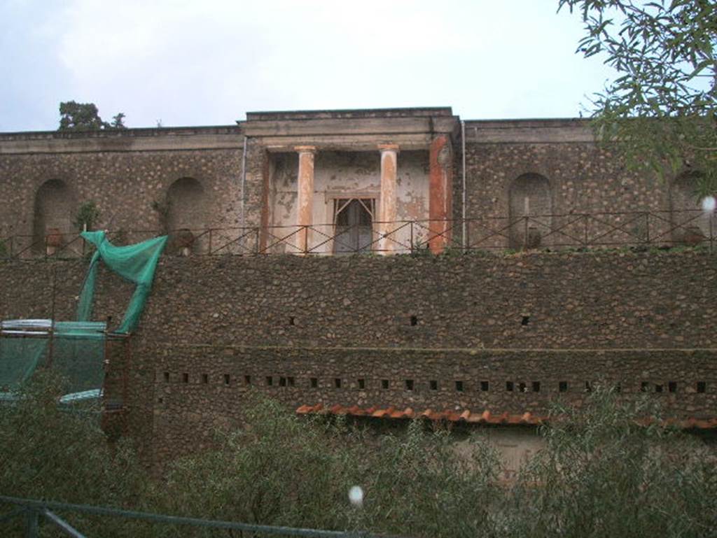 VIII.1.4 Pompeii Antiquarium. December 2004.  West exterior side above Villa Imperiale. 