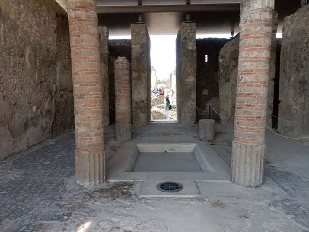 VIII.2.1 Pompeii. May 2018. Looking north across atrium towards entrance doorway.
Photo courtesy of Buzz Ferebee.
