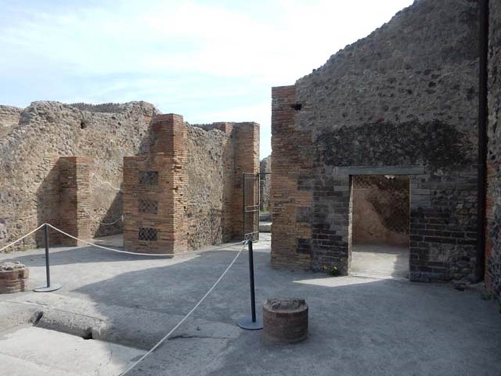 VIII.2.14 Pompeii. April 2019. Doorway to room on south side of entrance corridor, looking east.
Photo courtesy of Rick Bauer.
