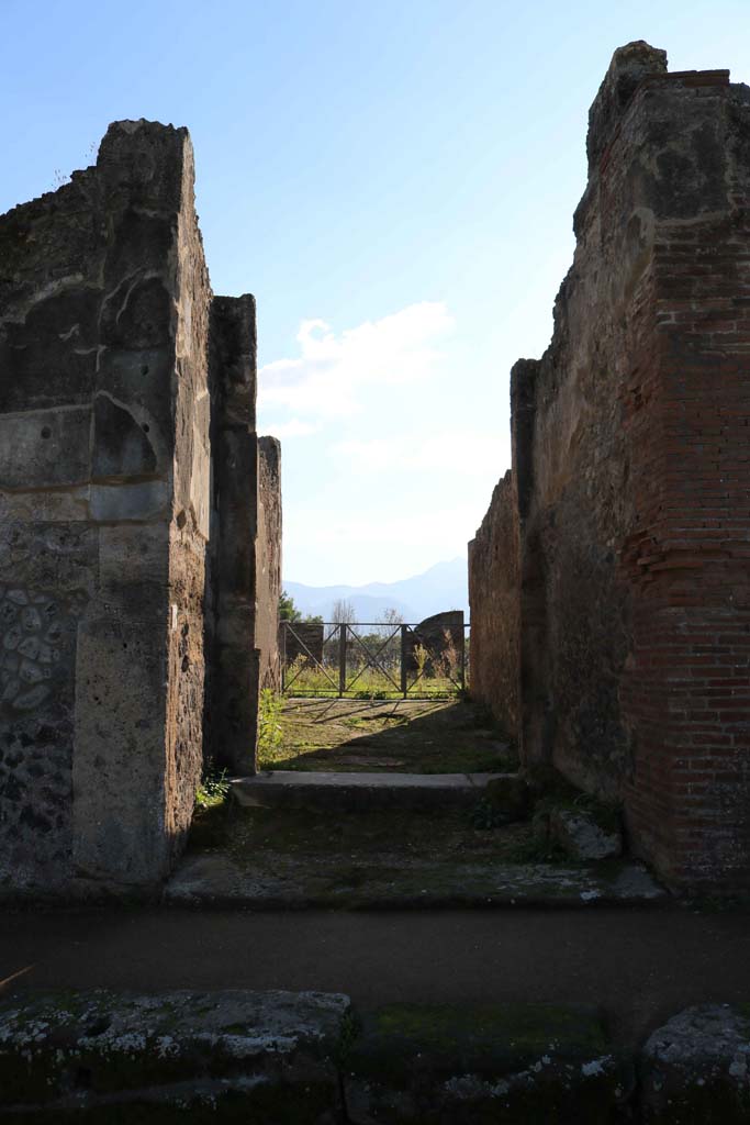 VIII.2.34, Pompeii. December 2018. 
Looking south to entrance vestibule and entrance corridor. Photo courtesy of Aude Durand.
