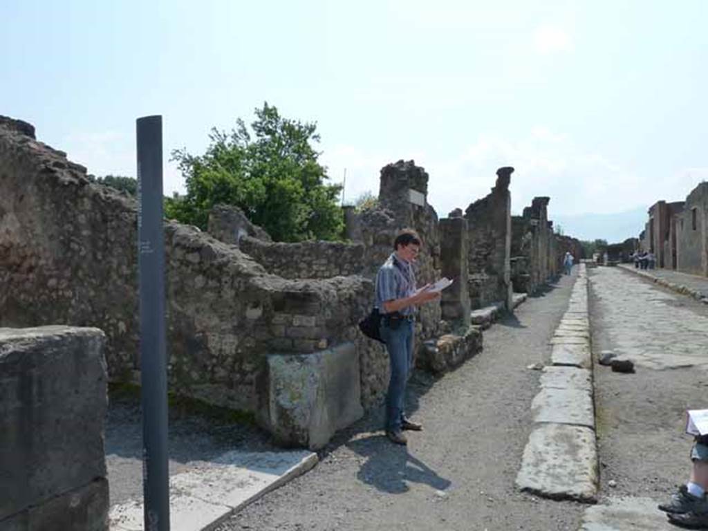 VIII.3.31 Pompeii. May 2010. Looking south along insula VIII.3 and Via delle Scuole, from doorway of VII.3.31.