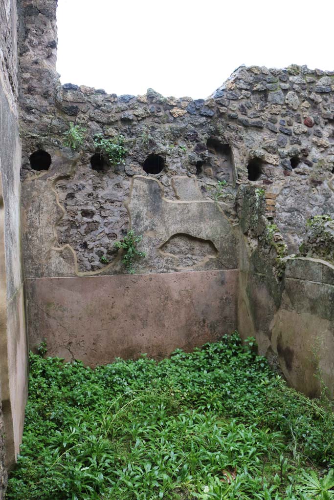 VIII.6.9, Pompeii. December 2018. 
Looking towards south wall of room opposite doorway. Photo courtesy of Aude Durand.
