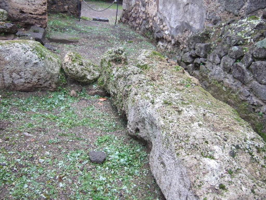 IX.2.1 Pompeii. December 2005. Bench.