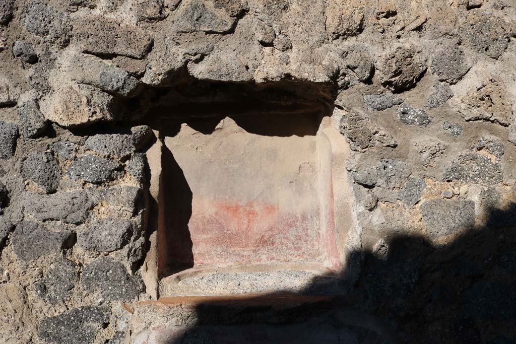 IX.2.12 Pompeii. December 2018. Square niche set into north wall. Photo courtesy of Aude Durand.