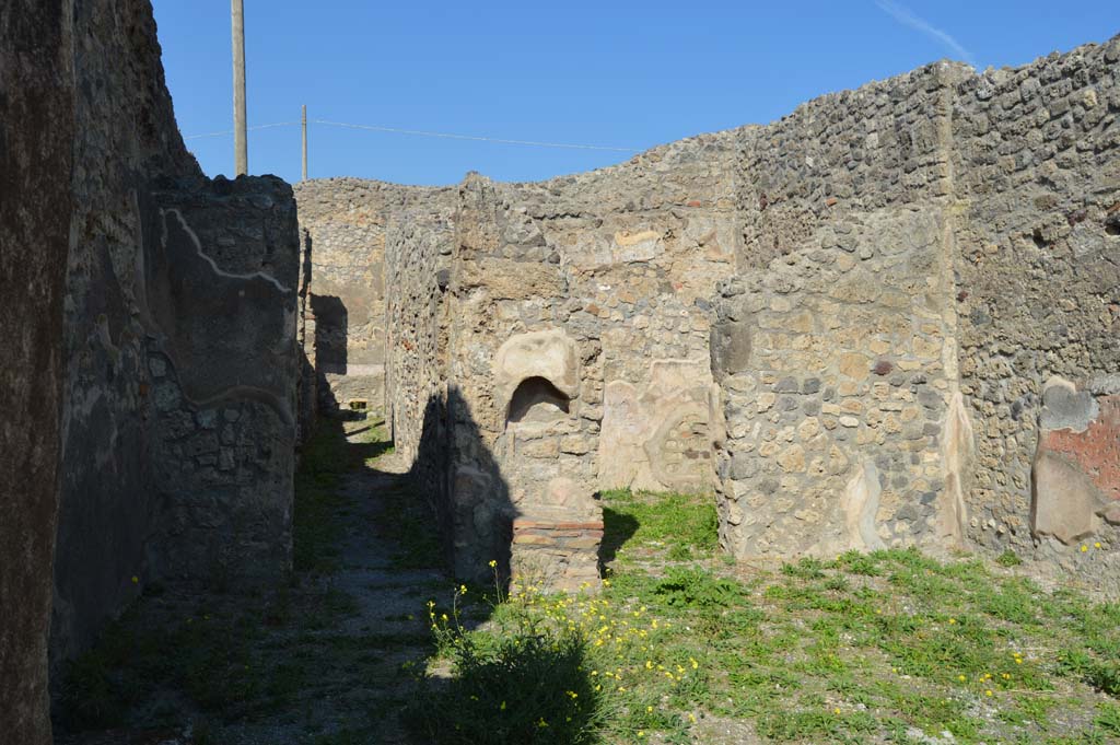 IX.3.14 Pompeii. October 2017. Looking towards north wall and north-east corner.
Foto Taylor Lauritsen, ERC Grant 681269 DÉCOR.

