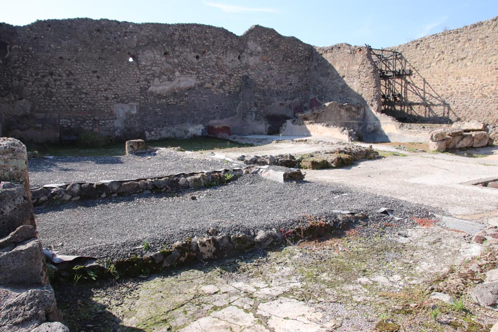 IX.3.22 Pompeii. October 2022. Looking north-west. Photo courtesy of Klaus Heese. 
