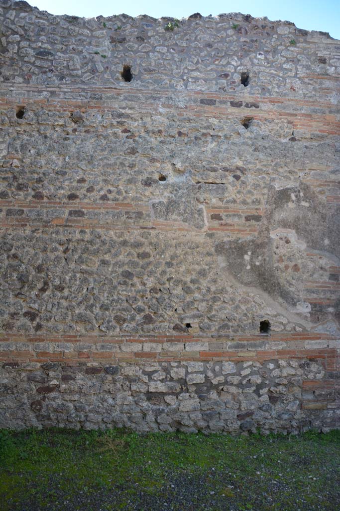 IX.5.1 Pompeii. March 2017. West wall of shop-room.
Foto Christian Beck, ERC Grant 681269 DÉCOR.
