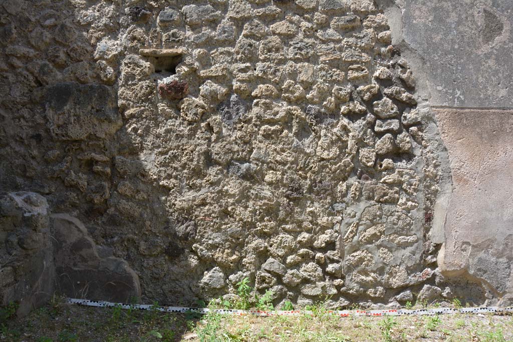 IX.5.5 Pompeii. May 2017. Looking towards lower west wall.
Foto Christian Beck, ERC Grant 681269 DÉCOR.
