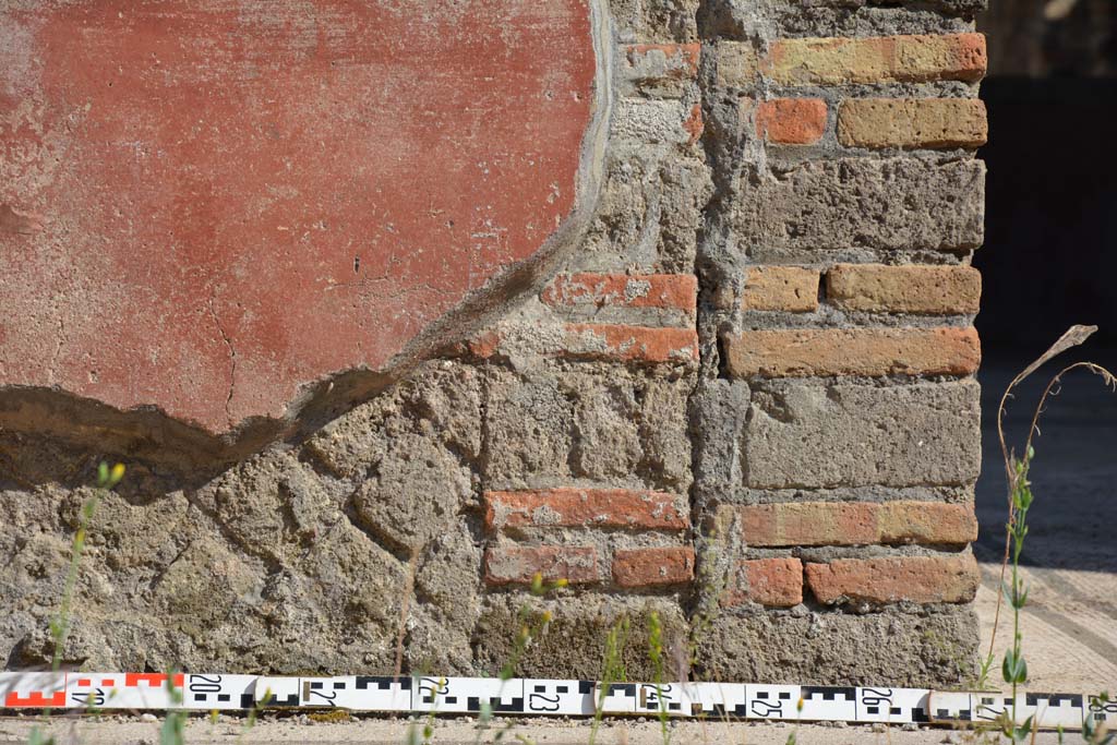 IX.5.6 Pompeii. May 2017. East ala e, detail of south wall at west end.
Foto Christian Beck, ERC Grant 681269 DCOR.

