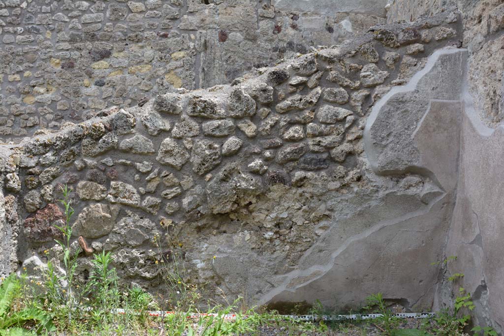 IX.5.8 Pompeii. May 2017. Looking towards east wall. 
Foto Christian Beck, ERC Grant 681269 DÉCOR.

