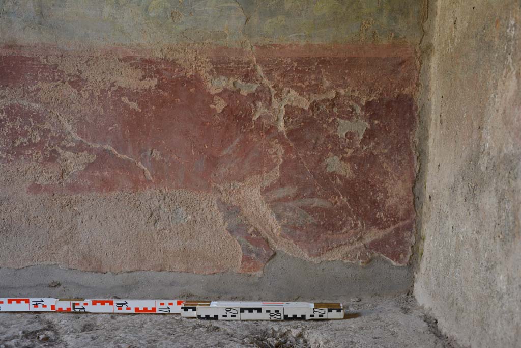 IX.5.9 Pompeii. May 2017. Room l (L), south wall in south-west corner.
Foto Christian Beck, ERC Grant 681269 DCOR.
