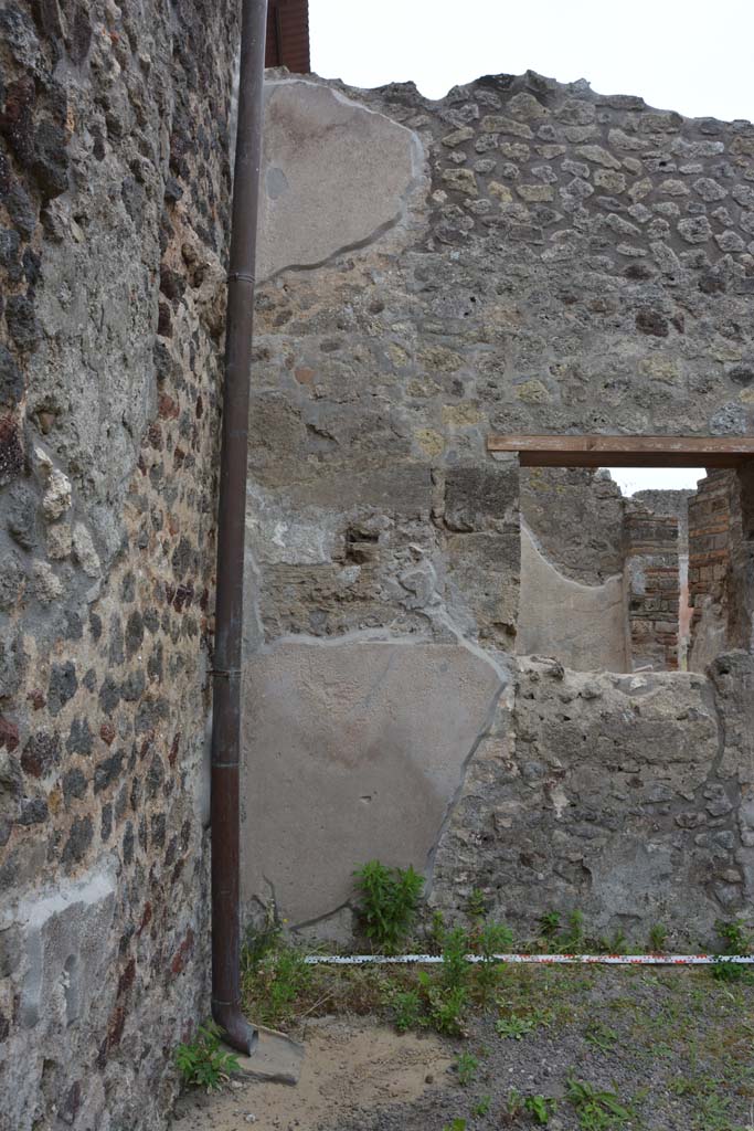 IX.5.10 Pompeii. May 2017. South wall in south-east corner.
Foto Christian Beck, ERC Grant 681269 DÉCOR.

