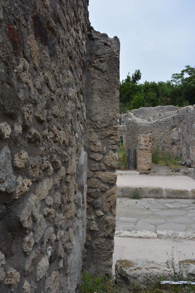 IX.5.10 Pompeii. May 2017. Looking towards north wall in north-west corner.
Foto Christian Beck, ERC Grant 681269 DÉCOR.

