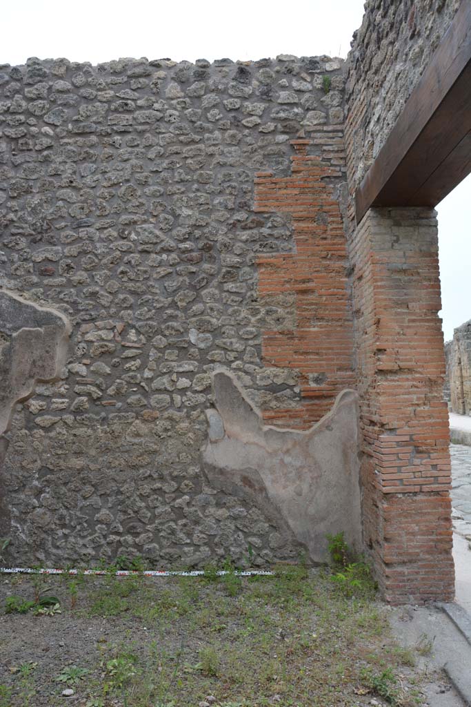 IX.5.12 Pompeii. May 2017. West wall at north end.
Foto Christian Beck, ERC Grant 681269 DÉCOR.

