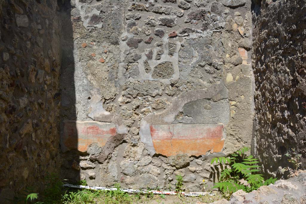 IX.5.18 Pompeii. May 2017. Room h, lower east wall.
Foto Christian Beck, ERC Grant 681269 DÉCOR.
