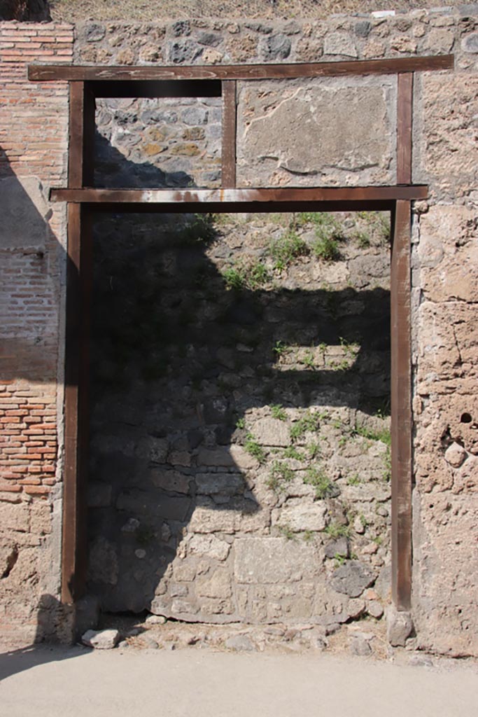 IX.7.4 Pompeii. October 2023. Entrance doorway. Photo courtesy of Klaus Heese.