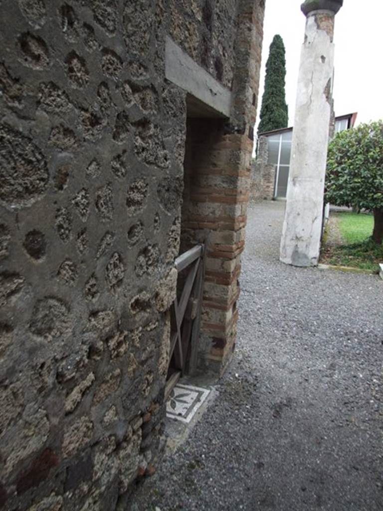 IX.8.6 Pompeii. March 2009.  Room 10, Corridor,  and small side door to Room 11, Black Triclinium.