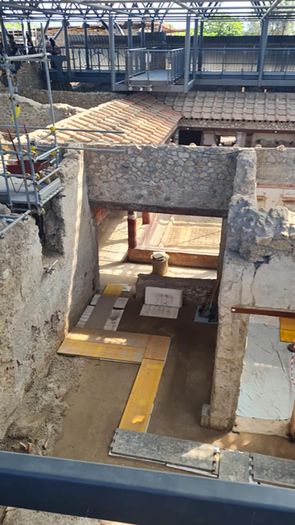 IX.12.9 Pompeii. June 2024. 
Looking east towards peristyle through PAP room 17. Photo courtesy of Giuseppe Ciaramella.
