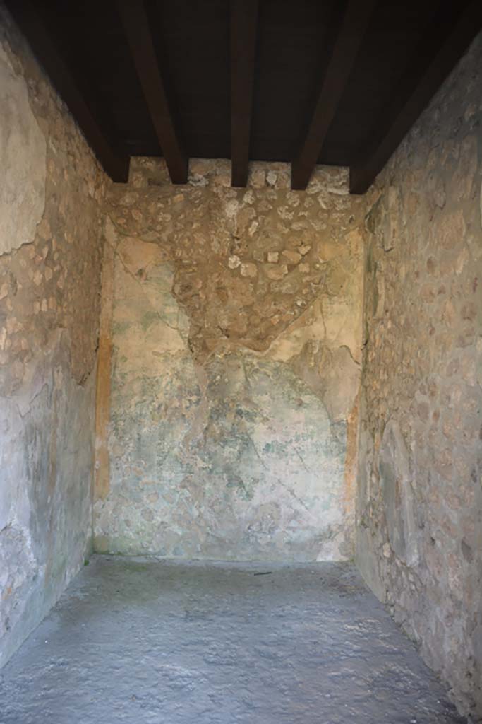 IX.14.4 Pompeii. July 2017. Room 13, looking towards west wall.
Foto Annette Haug, ERC Grant 681269 DÉCOR.
