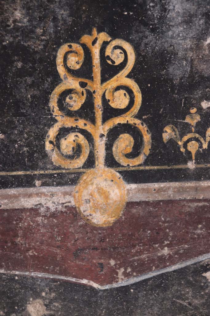 Villa San Marco, Stabiae, September 2021. 
Room 44, detail of painted decoration on west wall of atrium. Photo courtesy of Klaus Heese.
