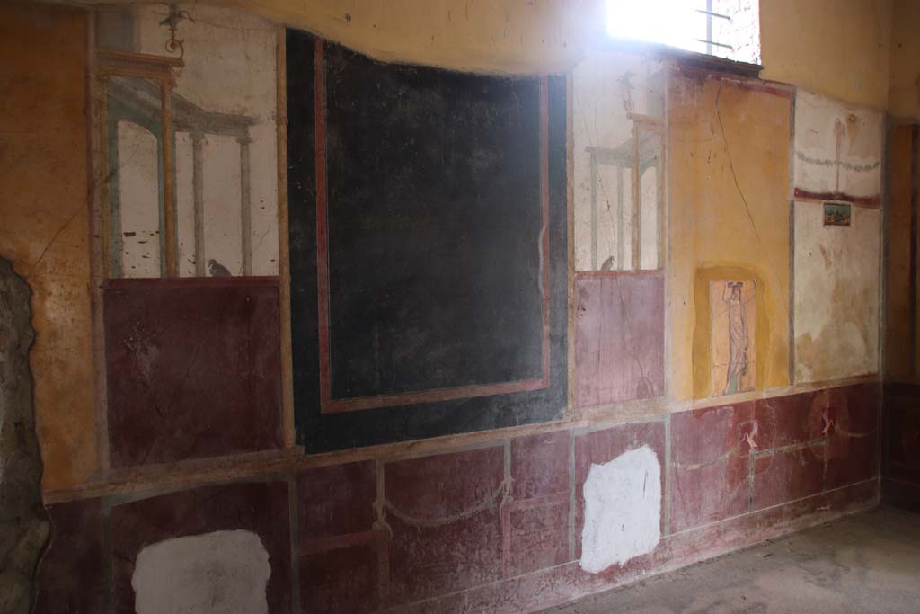 Villa San Marco, Stabiae, September 2019. Room 50, east wall. Photo courtesy of Klaus Heese.