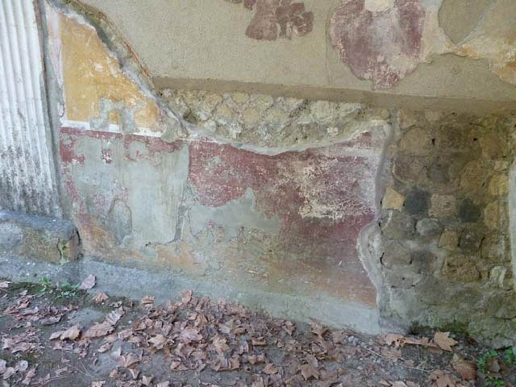 Villa San Marco, Stabiae, September 2015. Garden area 9, remains of painted plaster from east wall.