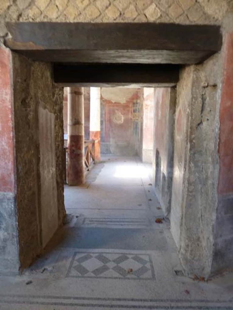 Villa San Marco, Stabiae, September 2015. Room 24 vestibule, into room 25, baths area.

 
