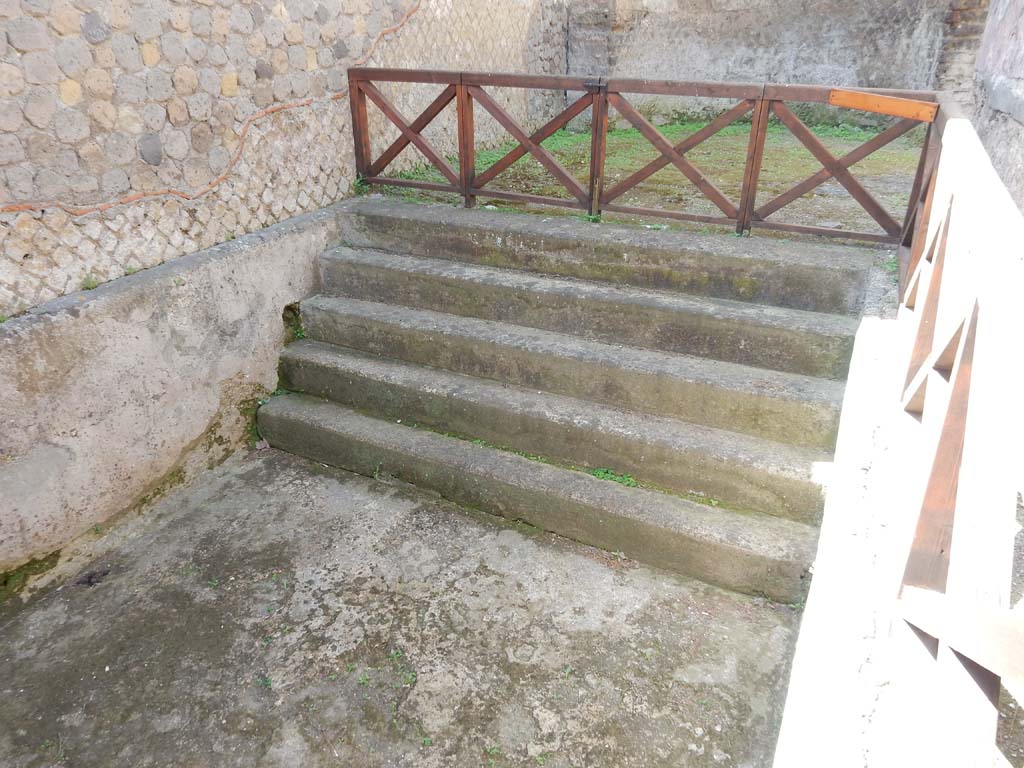 Villa San Marco, Stabiae, June 2019. Room 42a, south side of pool with steps. Photo courtesy of Buzz Ferebee