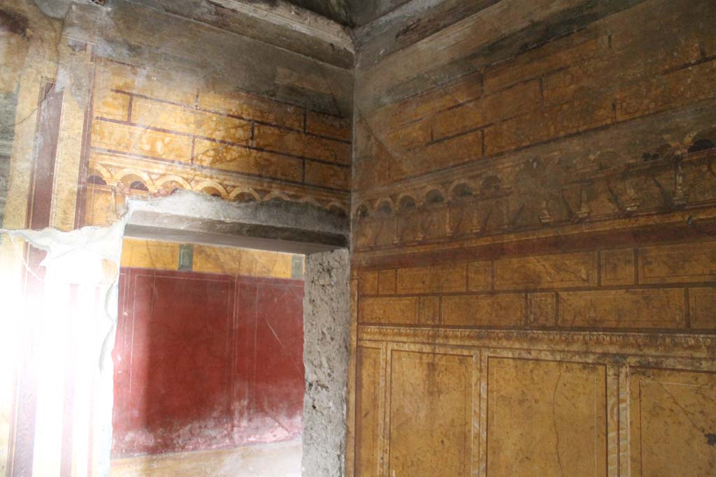 Villa of Mysteries, Pompeii. November 2017. 
Room 3, east wall and north-east corner, with doorway to atrium 64.
Foto Annette Haug, ERC Grant 681269 DÉCOR.


