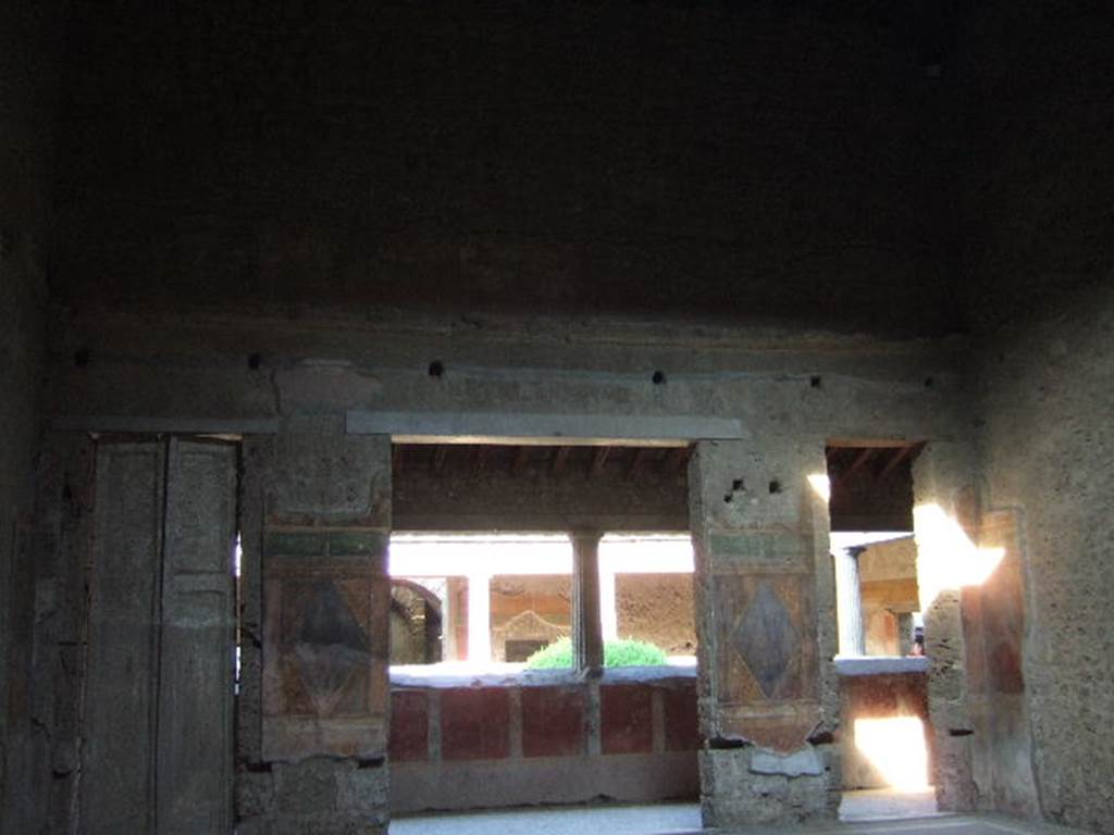 Villa of Mysteries, Pompeii. May 2010. Room 64, cast of doorway on north side of east wall of atrium.