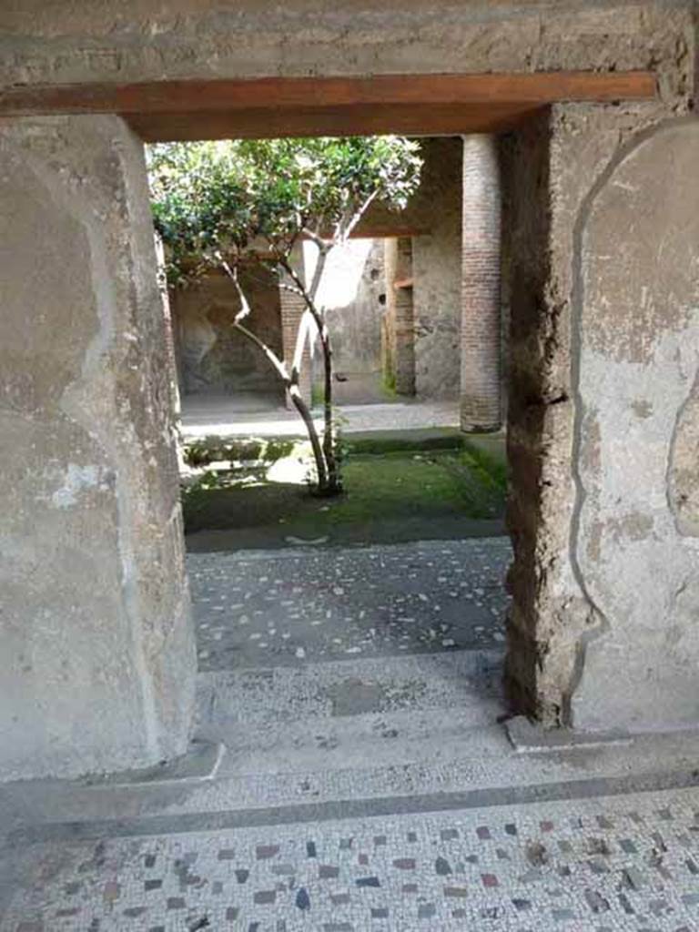 Villa of Mysteries, Pompeii. May 2010. Doorway to room 62, tetrastyle atrium, looking east.