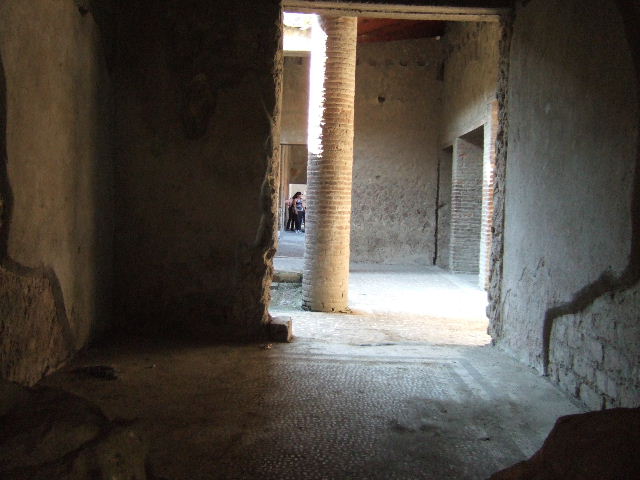 Villa of Mysteries, Pompeii. May 2006. Room 46, looking north.