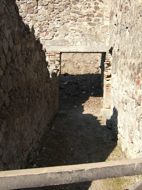 Villa of Mysteries, Pompeii. May 2006. Room 38, looking east.