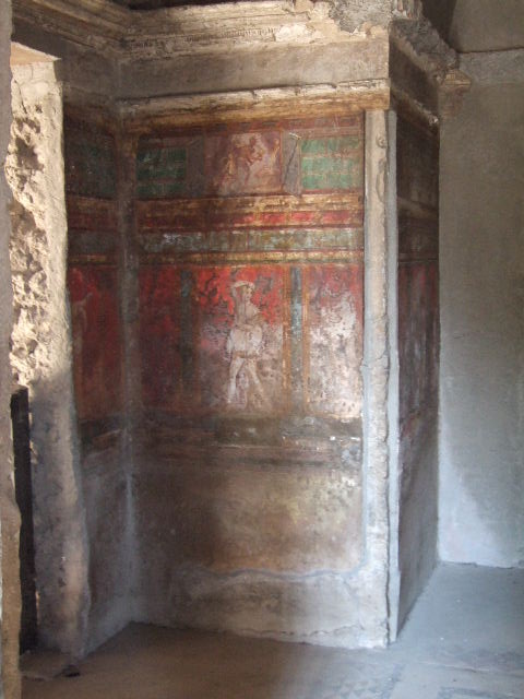 Villa of Mysteries, Pompeii. November 2017. 
Room 4, wall paintings on east wall in north-east corner.
Foto Annette Haug, ERC Grant 681269 DÉCOR.
