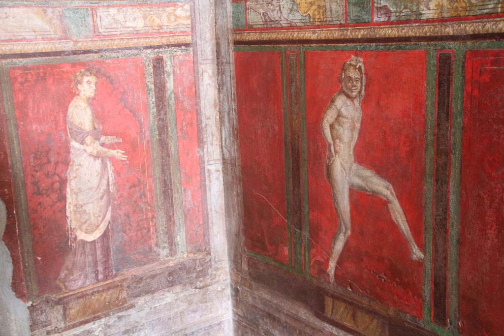 Villa of Mysteries, Pompeii. April 2014.  
Room 4, detail of wall painting of a priestess, on east wall.
Photo courtesy of Klaus Heese.
