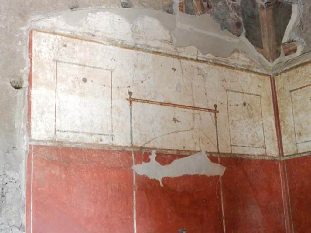 Villa of Mysteries, Pompeii. May 2015. Looking towards east wall in south-east corner of room 14, a cubiculum. Photo courtesy of Buzz Ferebee.
