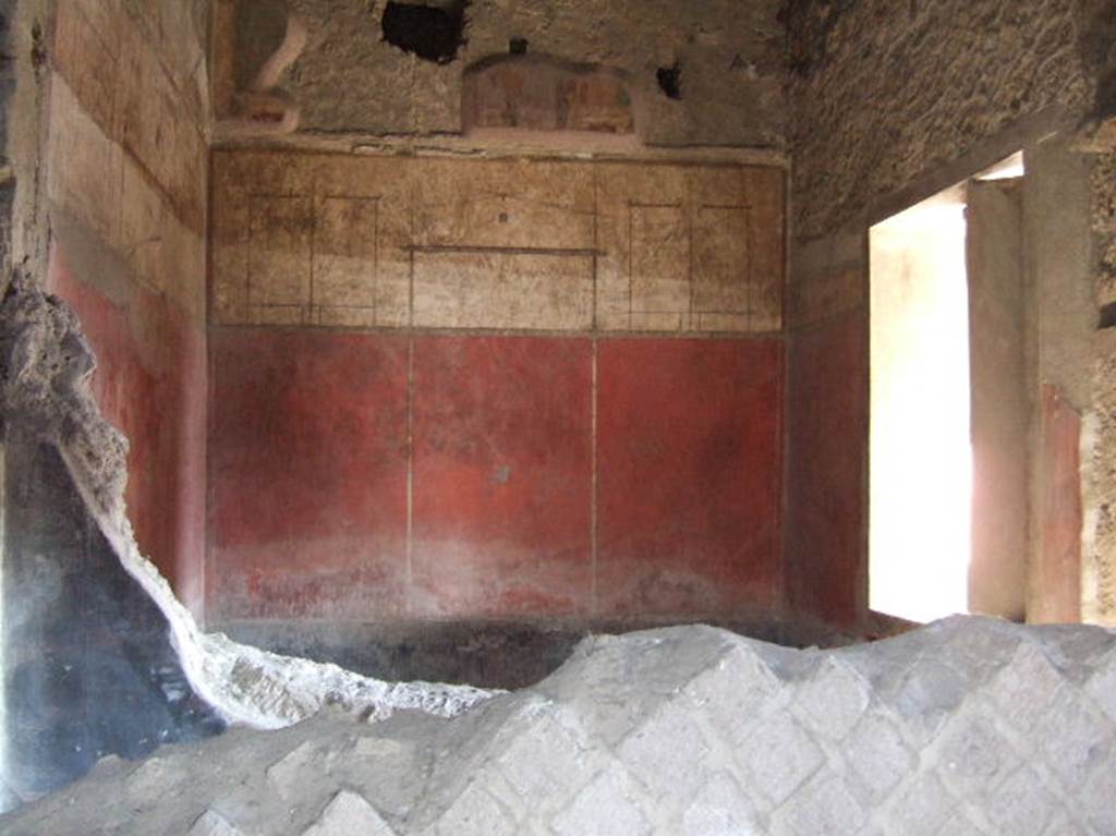 Villa of Mysteries, Pompeii. May 2006. Room 14 cubiculum, south wall.