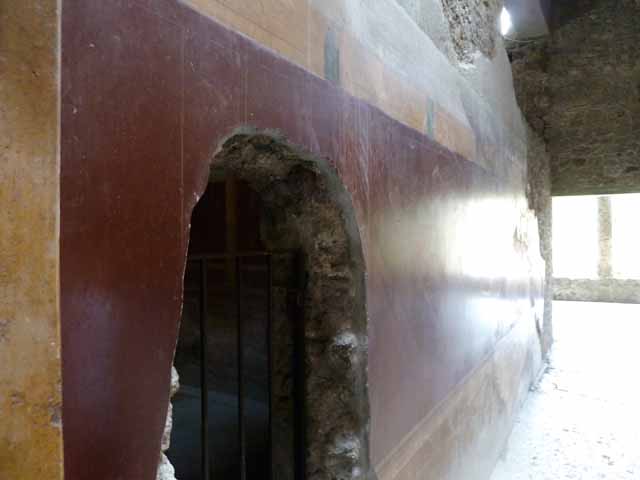 Villa of Mysteries, Pompeii. May 2010. Corridor F2, west wall, looking north into room 15 and towards portico P4.

