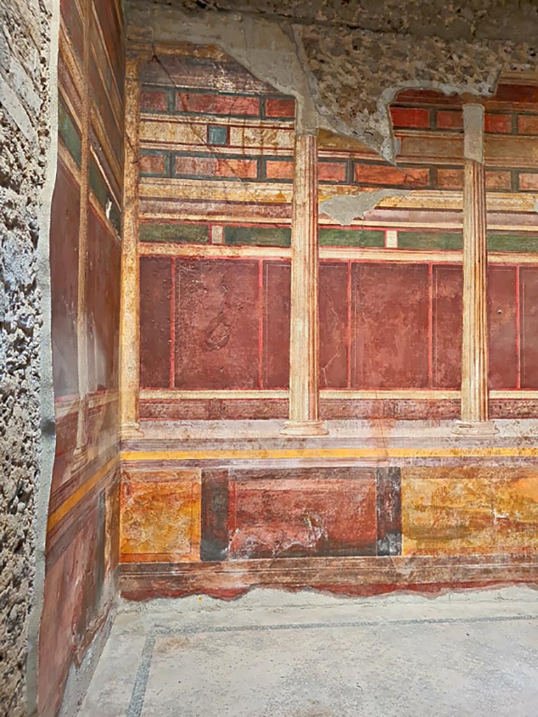 Villa of Mysteries, Pompeii. November 2023. 
Room 15, looking towards west wall of room in south-west corner. Photo courtesy of Giuseppe Ciaramella.
