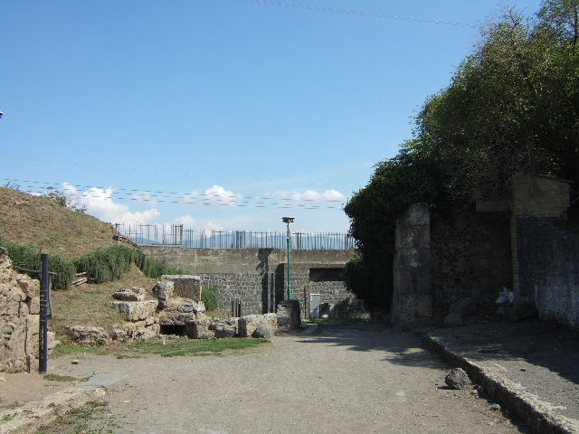 Via dell’Abbondanza. Looking east through the Sarno Gate. September 2006.