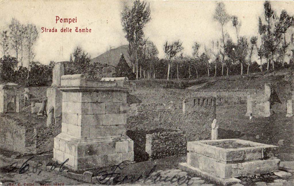 HGE36 Pompeii to right of HGE37 (left) and behind HGE35 (front right). Old postcard by Cotini, c.1906. Note the placing of the statues. Photo courtesy of Drew Baker.
