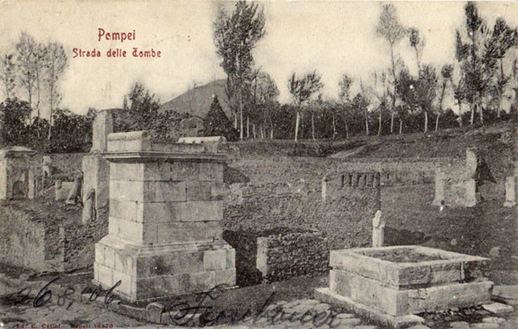 HGE37 Pompeii to left of HGE36 with HGE35 at front. Old postcard by Colini, c.1906. Note the placing of the statues. Photo courtesy of Drew Baker.