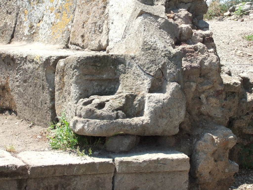 HGW02 Pompeii. May 2006. Remains of lions paw at north end of schola.